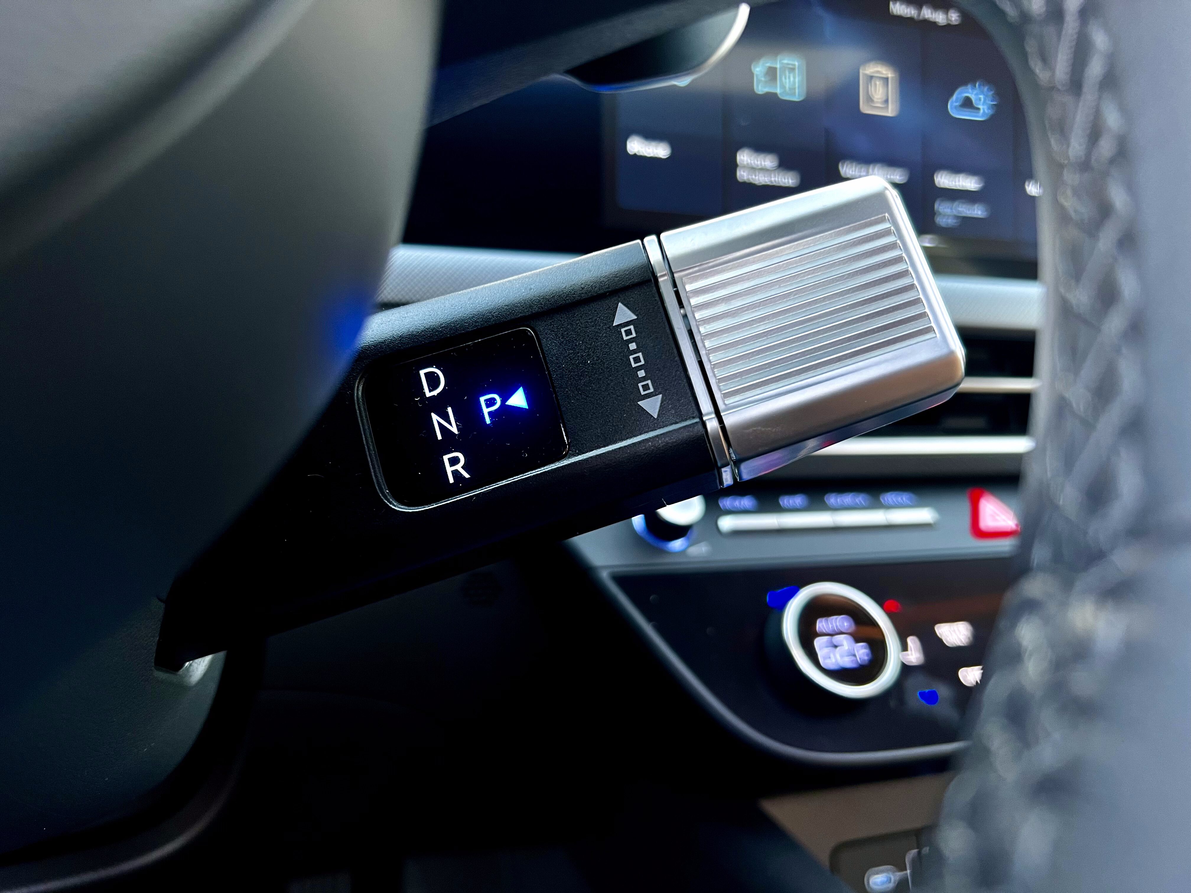 2025 Hyundai Sonata Hybrid Limited shifter