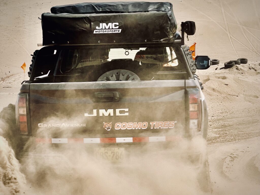 JMC Grand Avenue truck off road peru