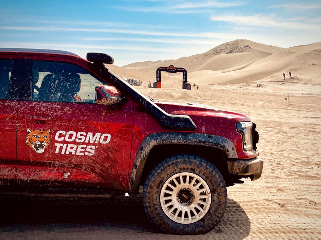 JMC Grand Avenue Pro truck off road Peru Cosmo Tires