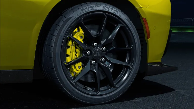 2027 Dodge Charger Super Bee brakes